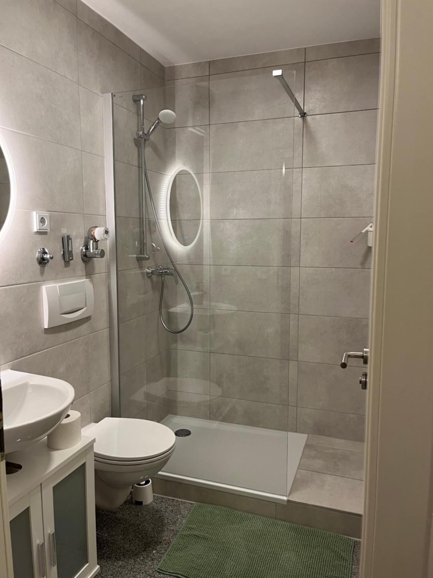 Leo Flat Apartment เอาก์สเบิร์ก ภายนอก รูปภาพ